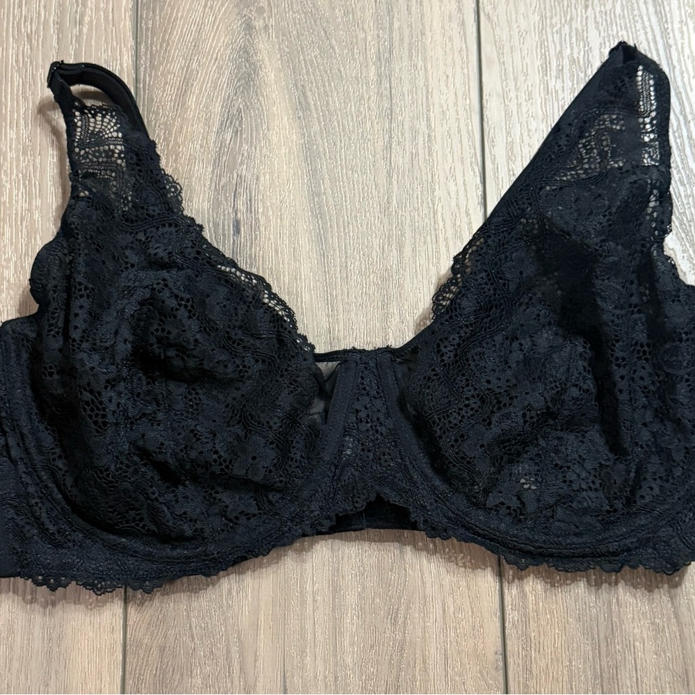 Elegant DOBREVA Black Lace Bra size 42 DD